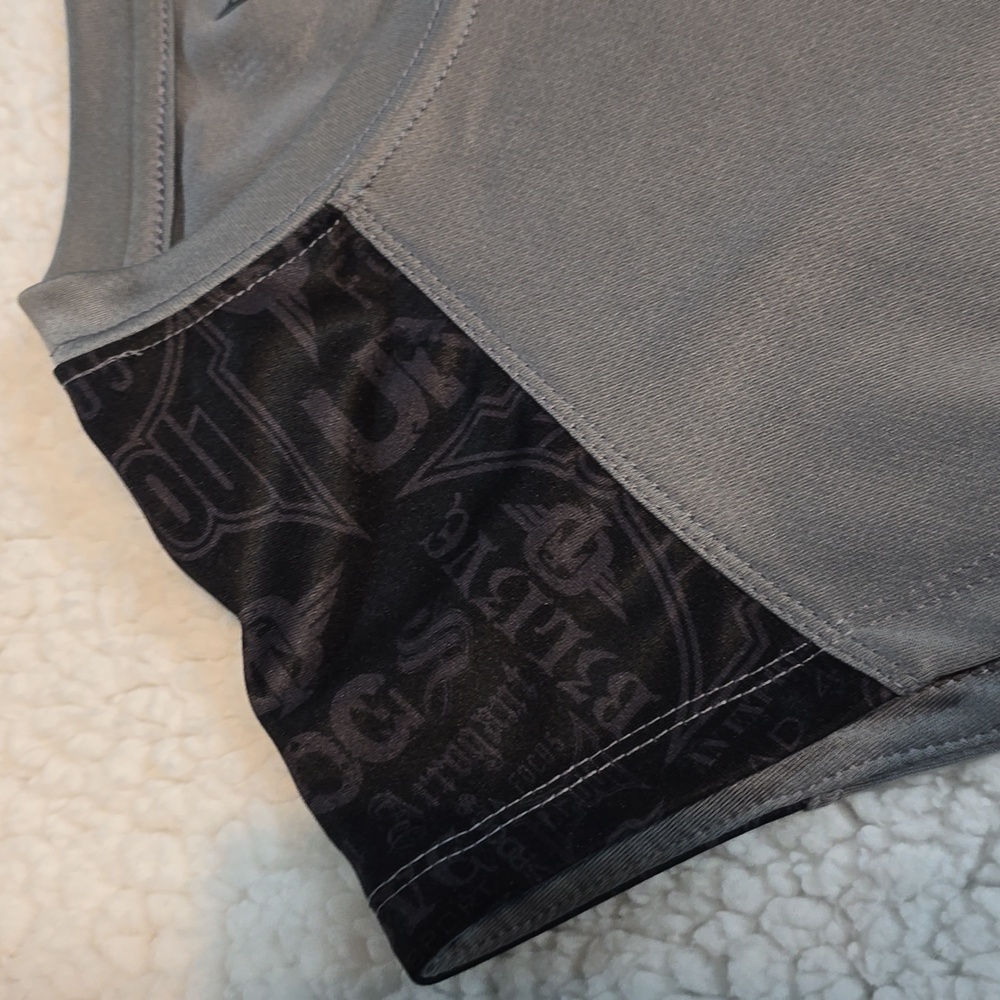 TapOut Tank - Picture 3 of 5